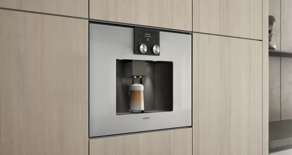 Обновление линейки полностью встраиваемой автоматической эспрессо/кофемашины серии 200